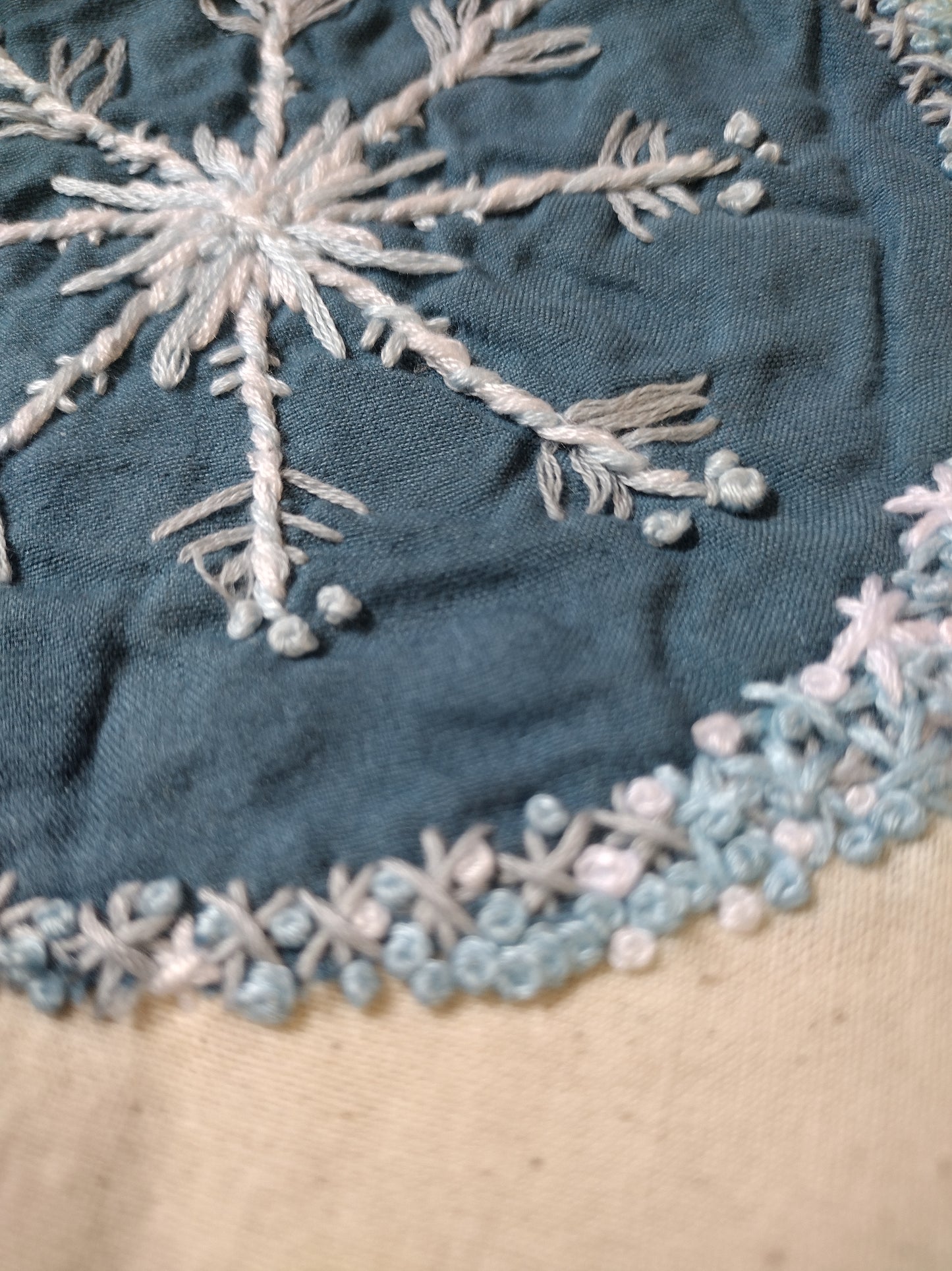 Tote: Hand embroidered tote bag - large design