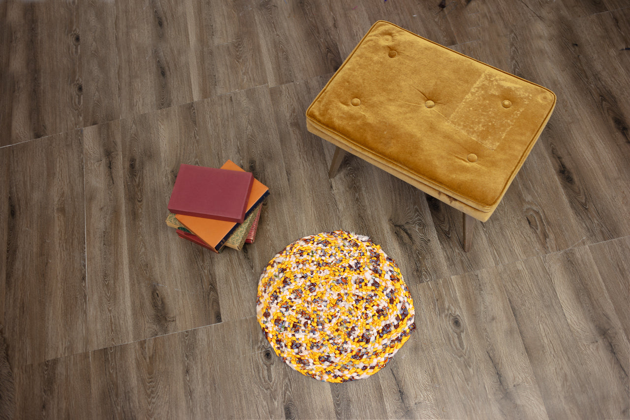 Rugs: 20 inch hand braided round rug
